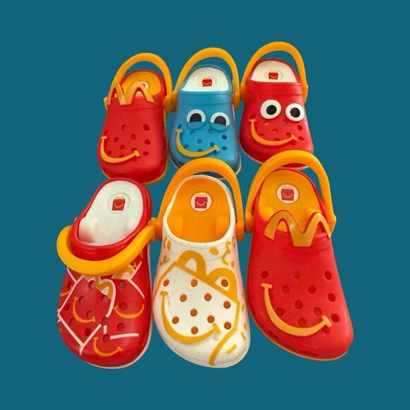 6 Different 2024 Mcdonalds X Crocs Happy Meal Toys Blue Red Orange White A9 - Picture 2 of 6